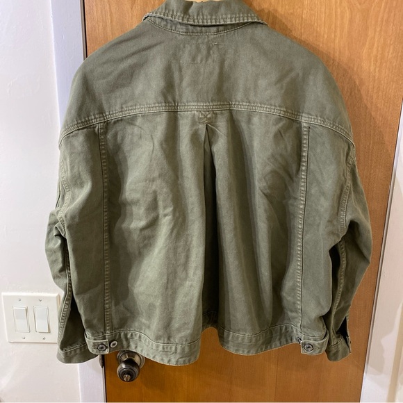 We The Free Olive Green denim Jacket Size Medium metal buttons - Picture 3 of 10
